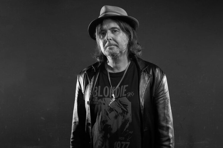 Motörhead Guitarist Phil Campbell Dies at 64 Following Major Surgery